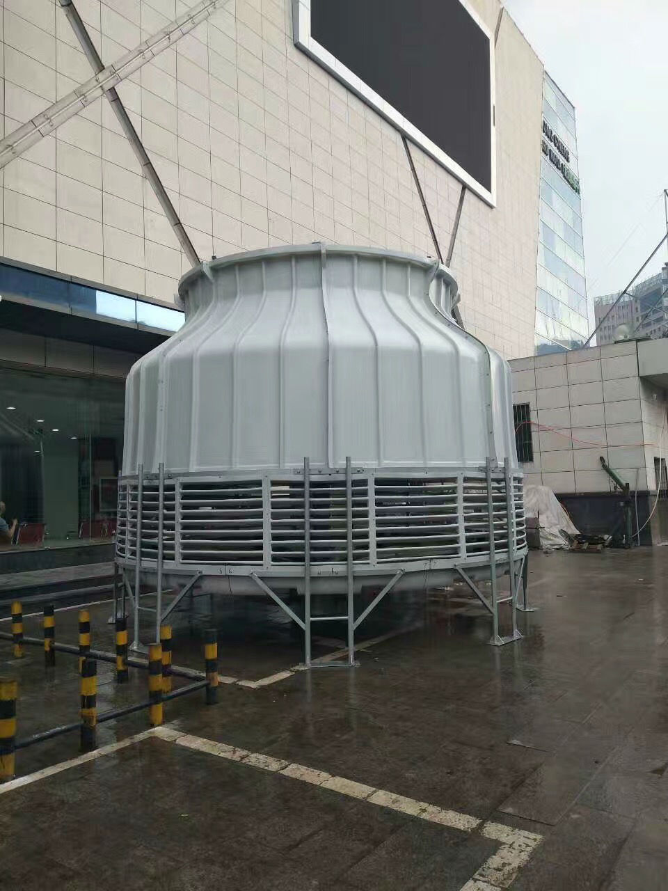  逆流式圓形冷卻水塔